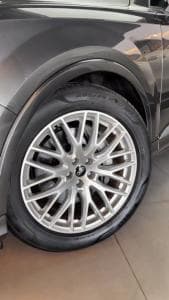 AUDI Q7 S-Line image 8