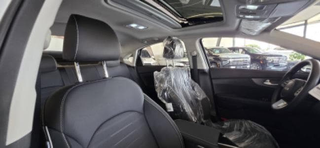 Kia New Cerato K3 image 2