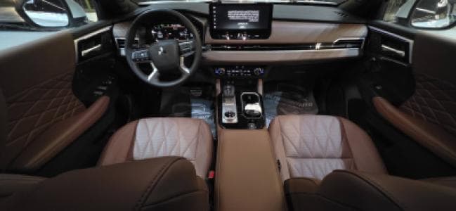 Mitsubishi Outlander image 5