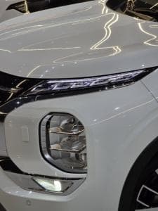 Mitsubishi Outlander image 11