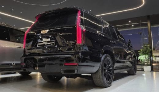 Cadillac Escalade Sport Platinum image 2
