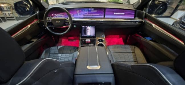 Cadillac Escalade Sport Platinum image 3
