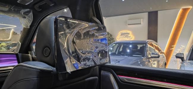 Cadillac Escalade Sport Platinum image 9