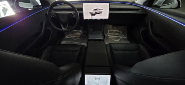 Tesla Model 3 image 4
