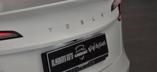 Tesla Model 3 image 8