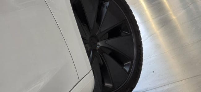 Tesla Model 3 image 9