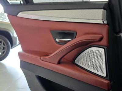 BMW M5 image 11