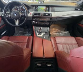 BMW M5 image 13
